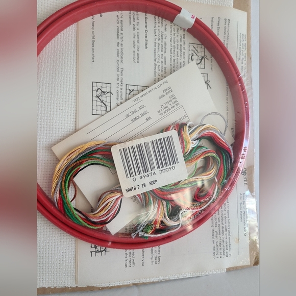 The New Berlin co. Counted cross stitch kit Santa In chimney - Picture 4 of 5